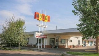 Hi-Line Motel: 