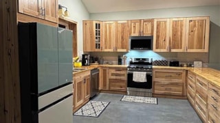 Lewistown Pine View Retreat: 