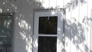 Rusty's B&B: entry