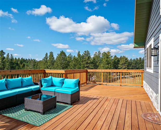 Lewistown Pine View Retreat: 