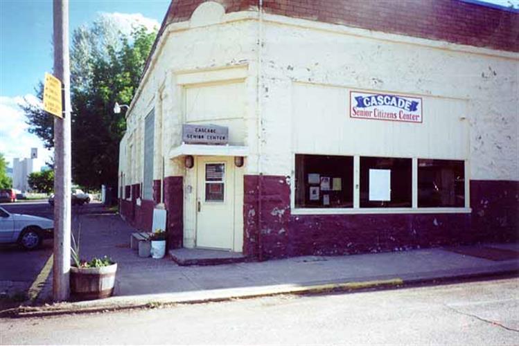 Cascade Senior Center and Museum: exterior