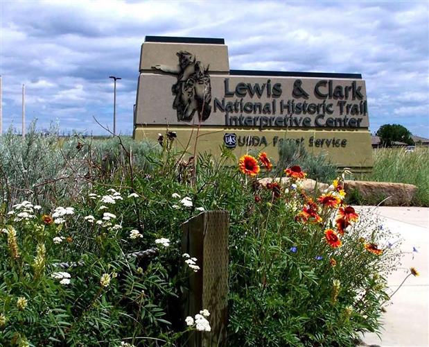 Lewis & Clark Foundation: 
