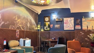 Atomic Underground Lounge: 