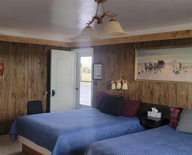 Sundown Motel: 