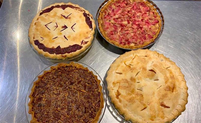 Brooks Market and Deli: 