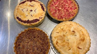 Brooks Market and Deli: 