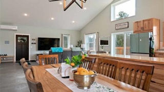 Lewistown Pine View Retreat: 