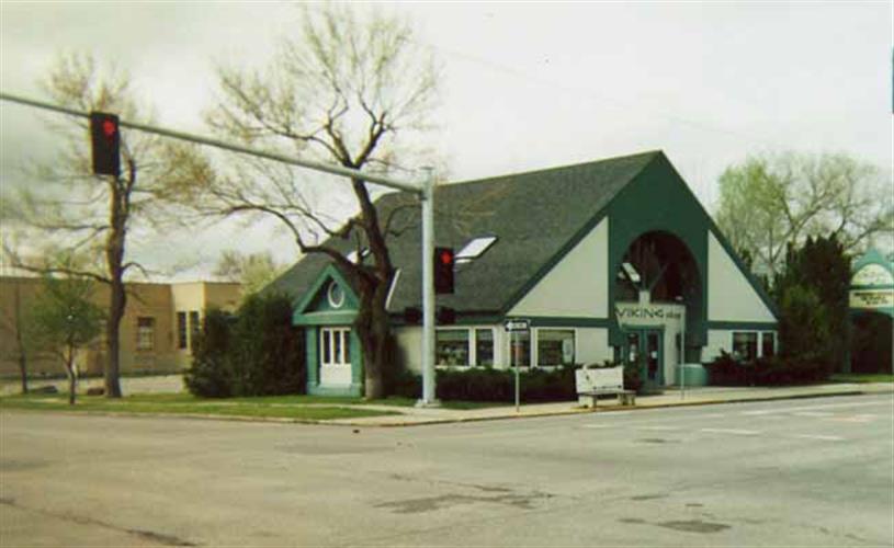 The Viking Shop: exterior of shop