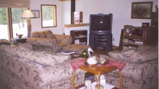 Montana Sunrise Lodge: Living Room