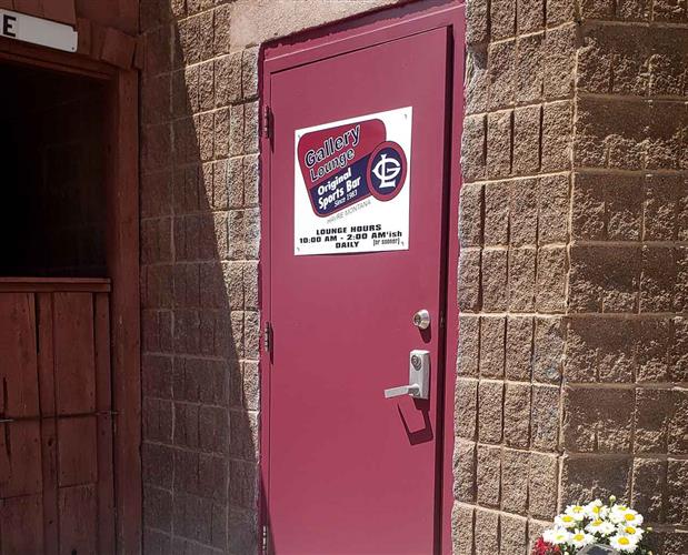 Gallery Lounge: 