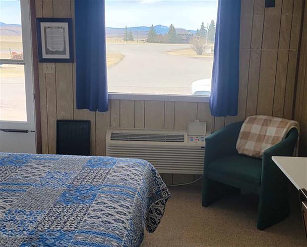 Sundown Motel: 