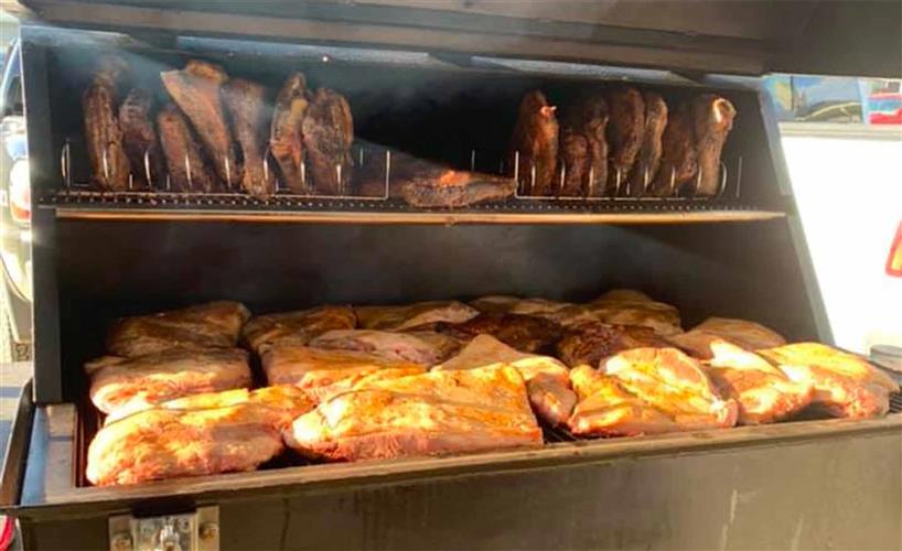 Brooks Market and Deli: 