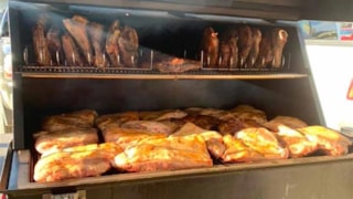Brooks Market and Deli: 